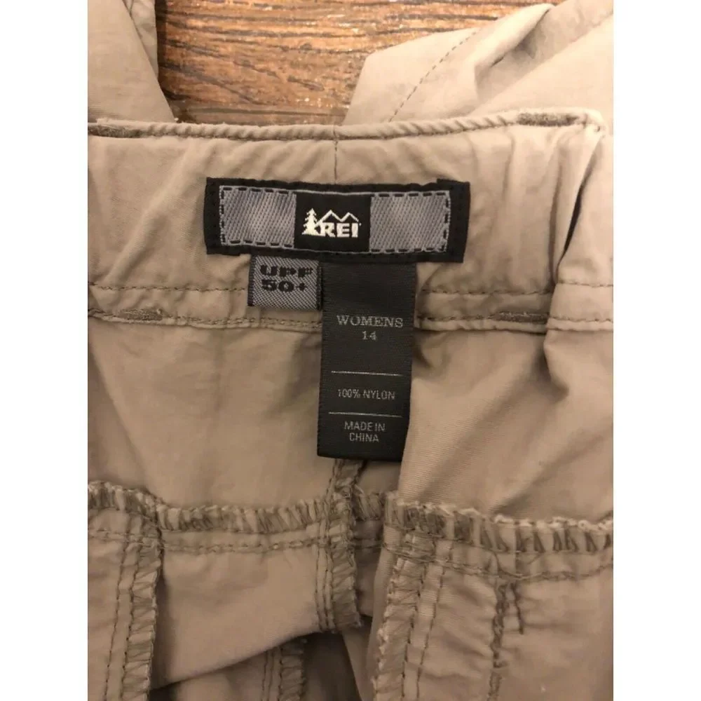 WOMENS REI TAN KHAKI CONVERTIBLE ZIP OFF‎ NYLON HIKING PANTS SHORTS UPF 50 SZ 14